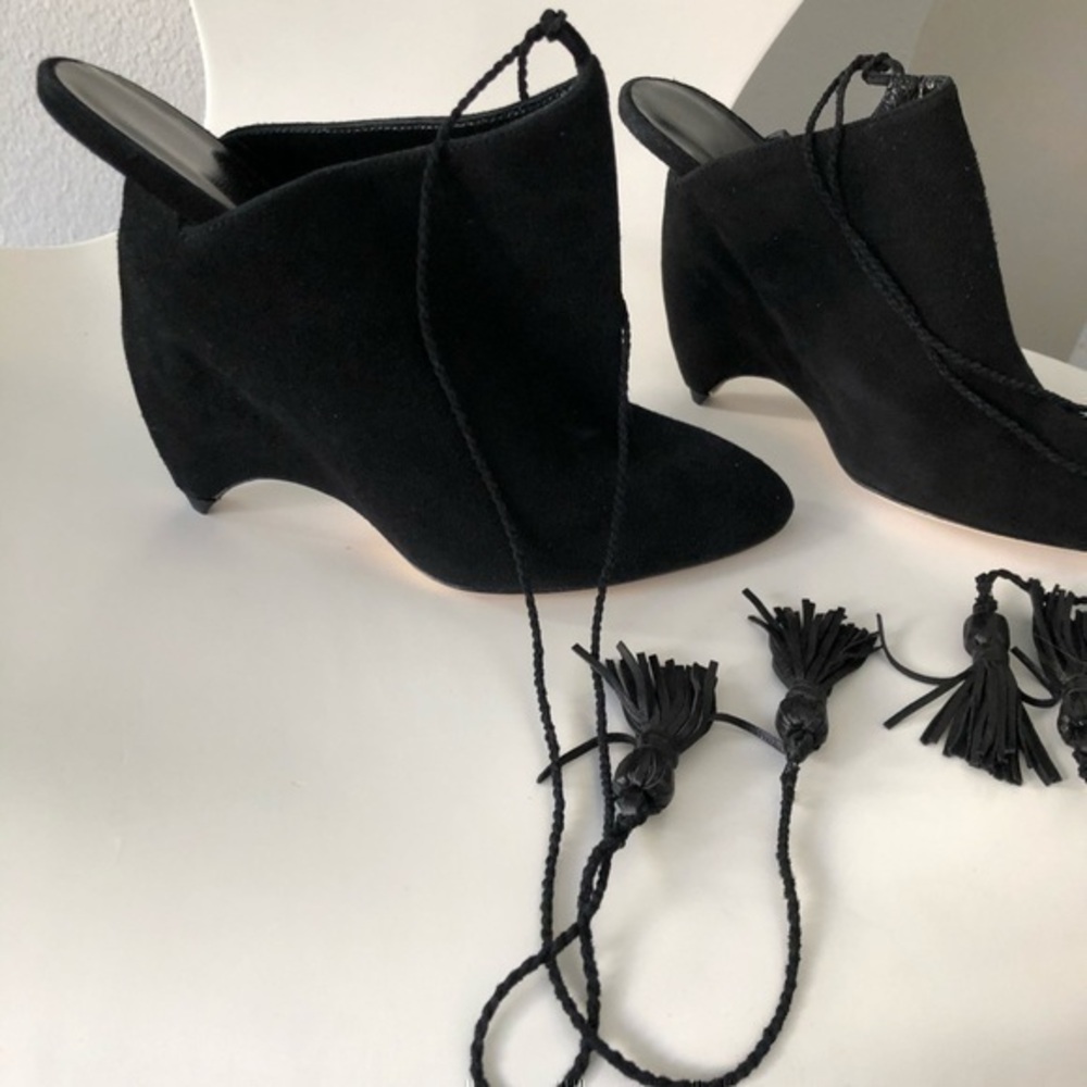 Liudmila Suede Singapore Suede Wedge Size 38 IT